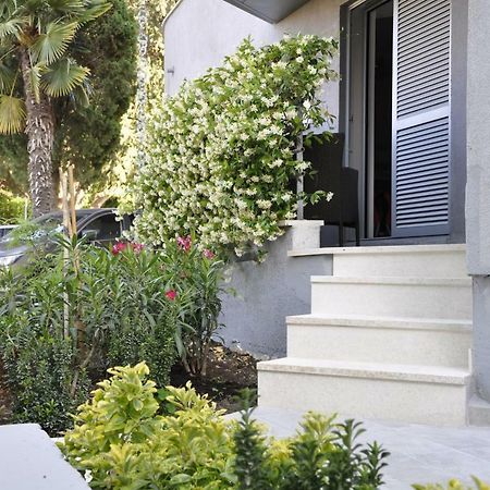 Alessia Apartments-Top Location And Garage Parking Rovinj Exterior photo