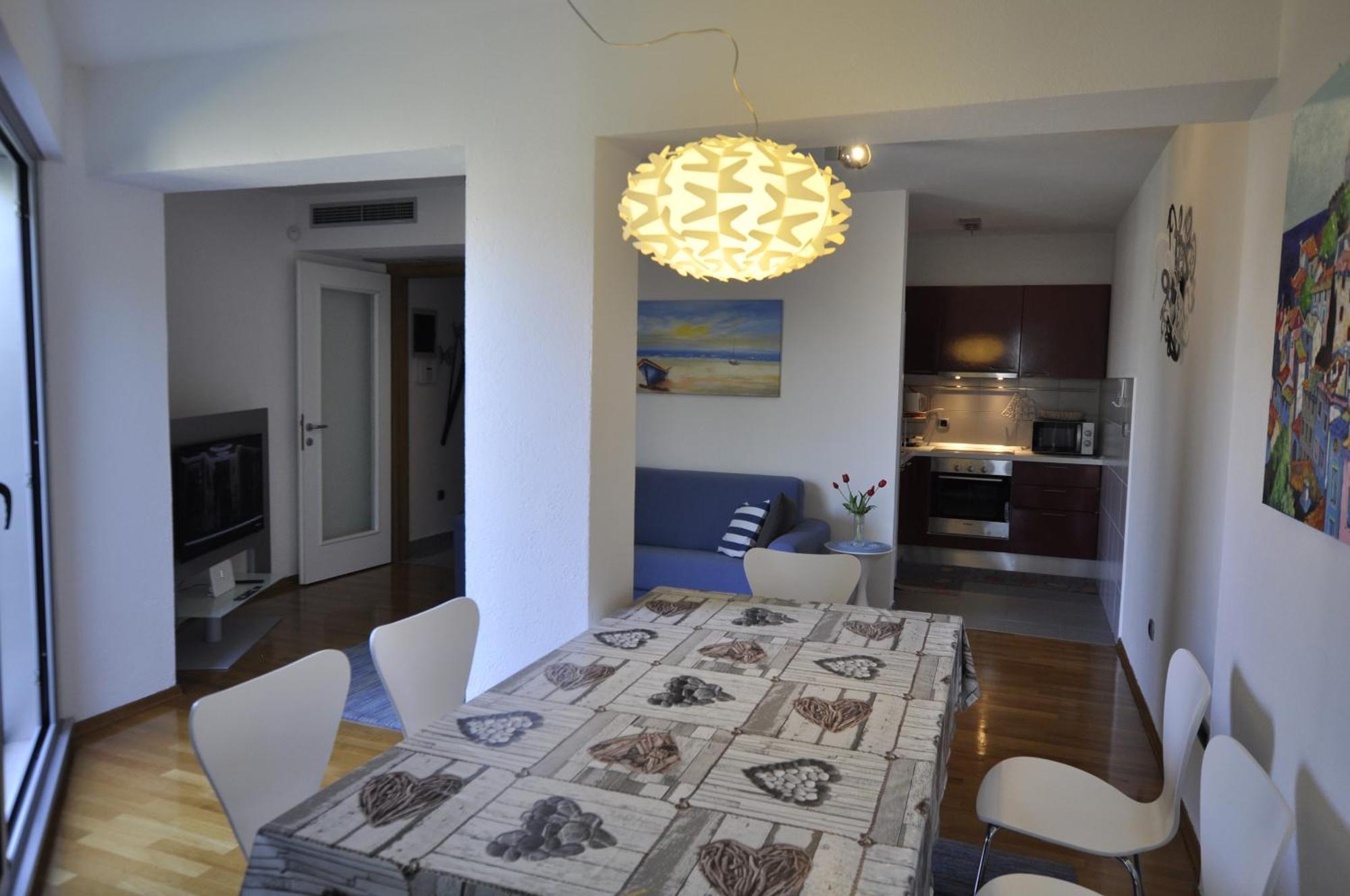 Alessia Apartments-Top Location And Garage Parking Rovinj Exterior photo
