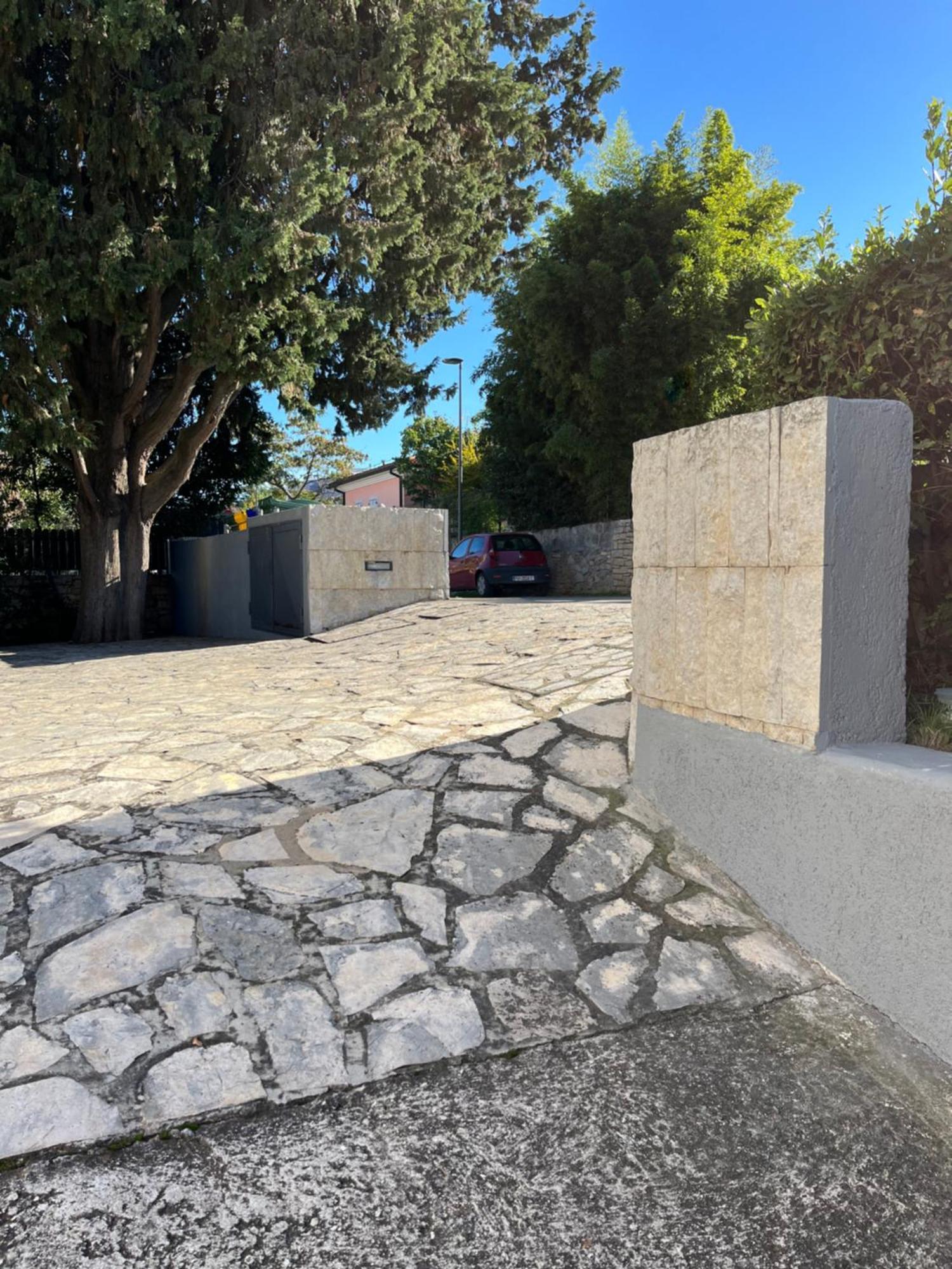 Alessia Apartments-Top Location And Garage Parking Rovinj Exterior photo