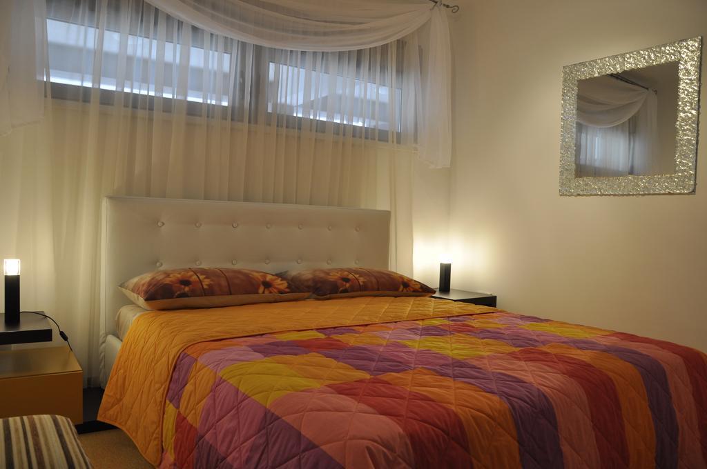 Alessia Apartments-Top Location And Garage Parking Rovinj Room photo