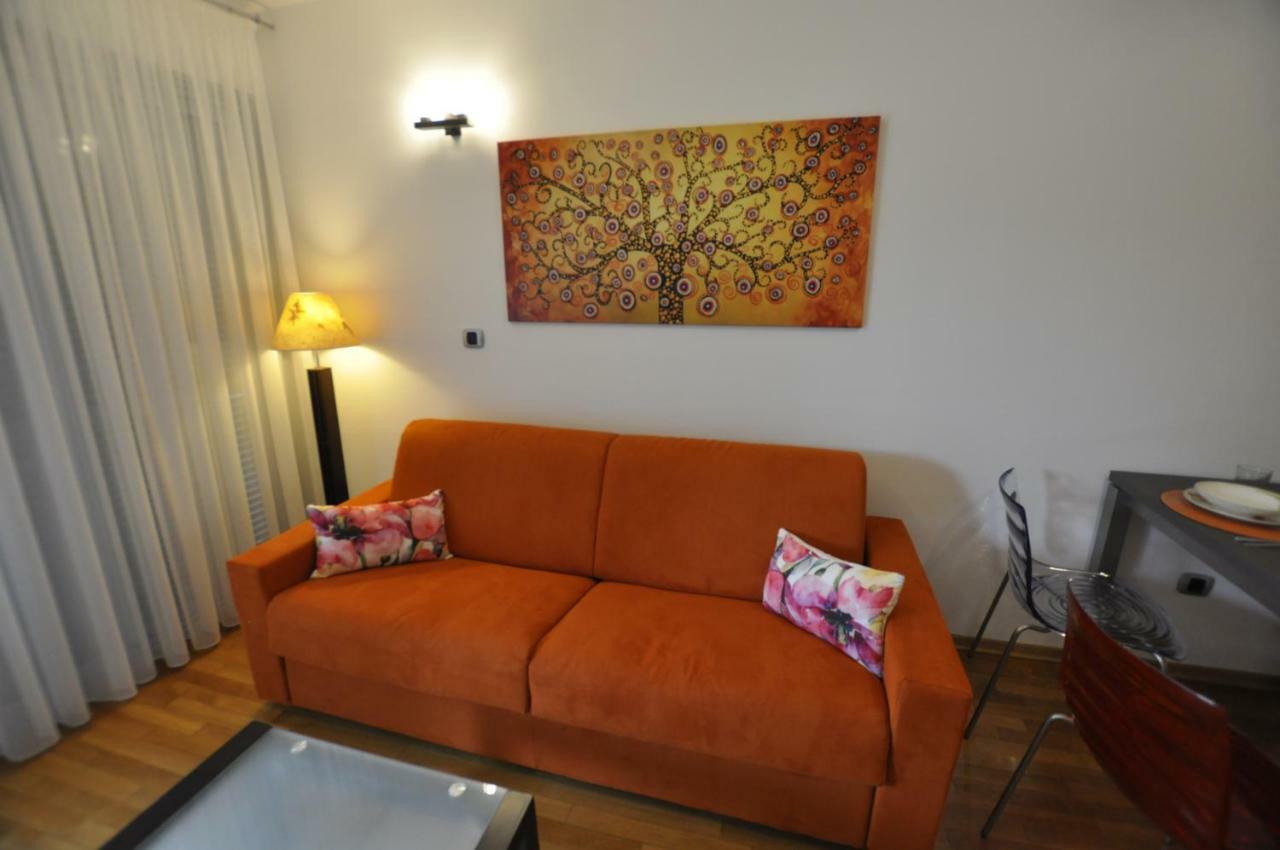 Alessia Apartments-Top Location And Garage Parking Rovinj Exterior photo